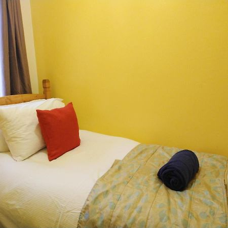 Derwent Street Apartment 2 - Self Contained - 2 Bed Self Catering Apartment Уоркингтън Екстериор снимка
