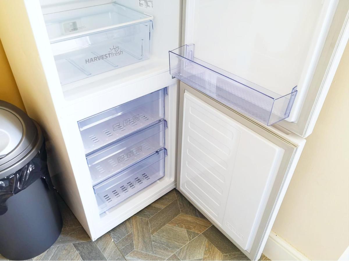 Derwent Street Apartment 2 - Self Contained - 2 Bed Self Catering Apartment Уоркингтън Екстериор снимка