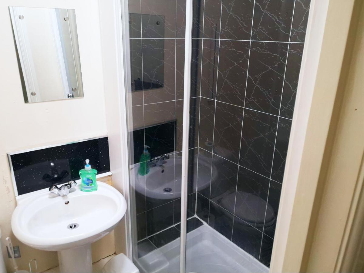Derwent Street Apartment 2 - Self Contained - 2 Bed Self Catering Apartment Уоркингтън Екстериор снимка