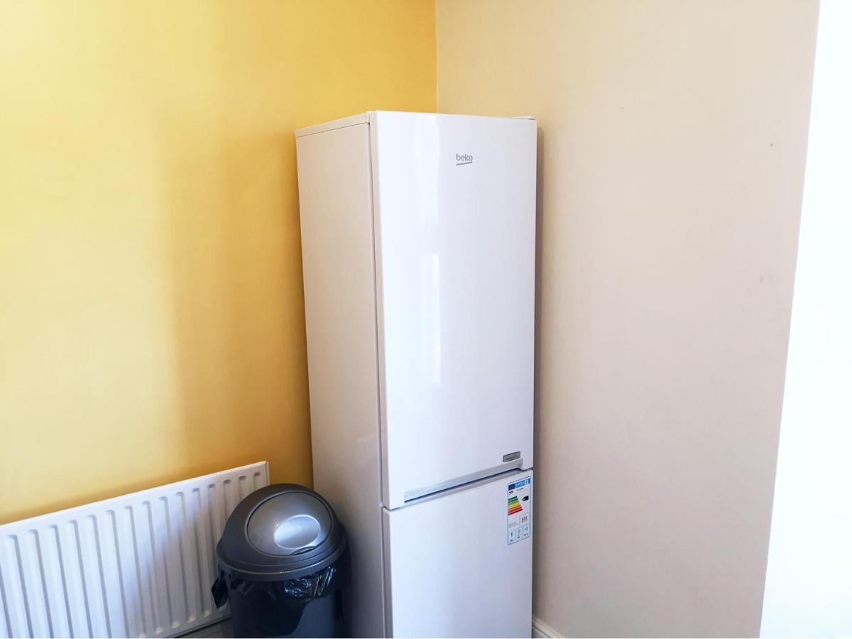 Derwent Street Apartment 2 - Self Contained - 2 Bed Self Catering Apartment Уоркингтън Екстериор снимка